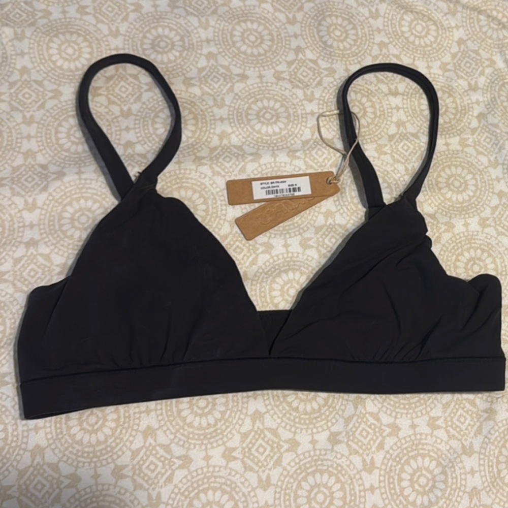 SKIMS Black Wireless Triangle Bra Intimates